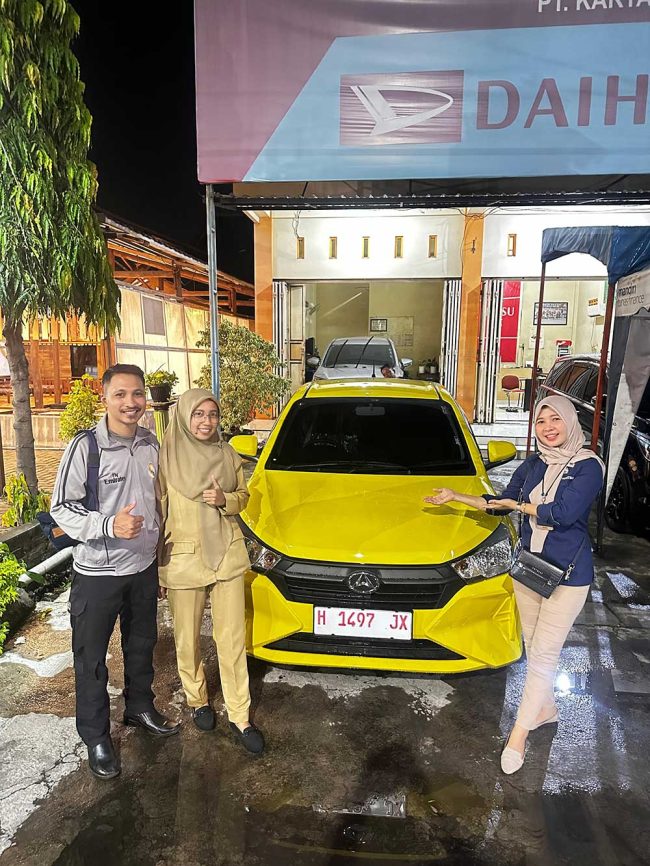 Sales Mobil Daihatsu Dessy