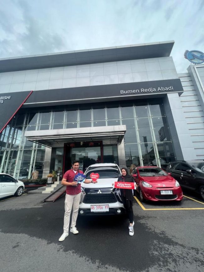 Foto Penyerahan Unit Harga Mobil Mitsubishi By Antik (5)